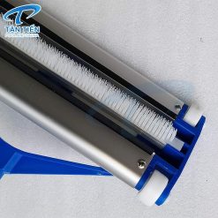 Mặt dưới của bàn hút vệ sinh bể bơi bằng nhôm