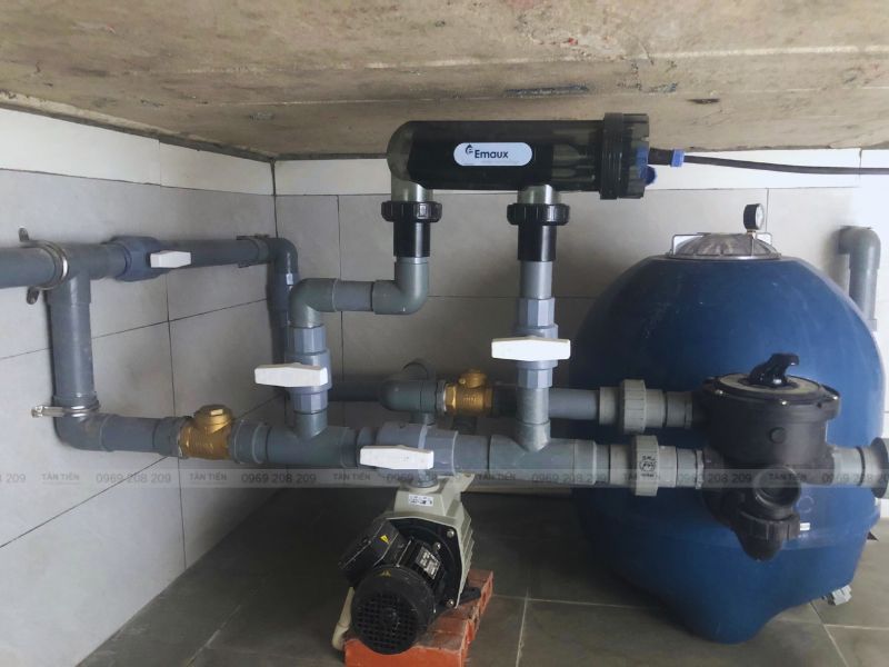 Phòng máy bể bơi sử dụng bình lọc cát Kripsol AK