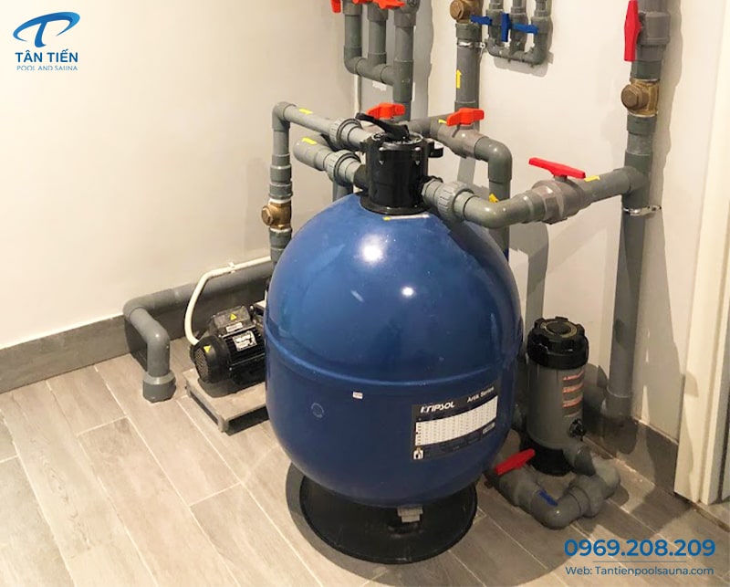 Lắp đặt bình lọc bể bơi AKT