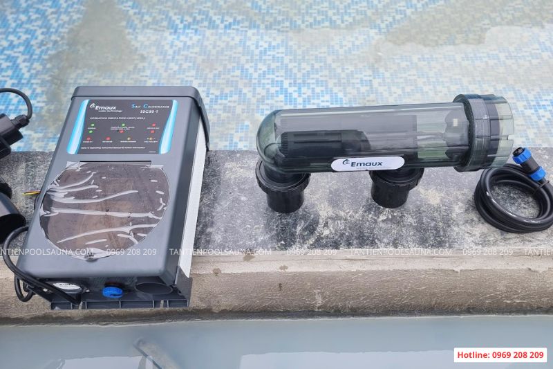 Bộ điện phân muối bể bơi Emaux Bộ điện phân muối bể bơi Emaux