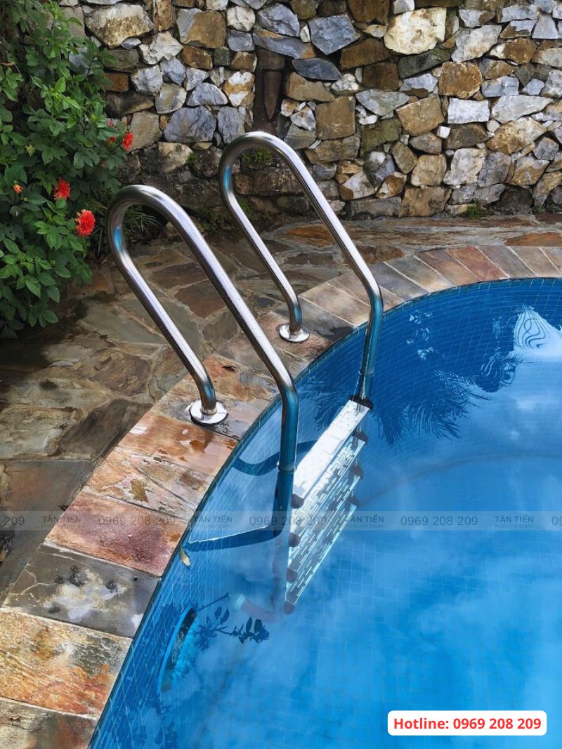 Thang bể bơi inox - Tân Tiến Pool Sauna 
