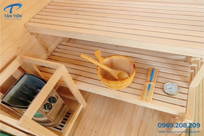 Xô gáo gỗ trong phòng xông hơi khô