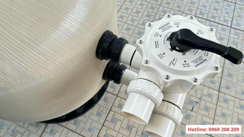 Tay van bình lọc bể bơi