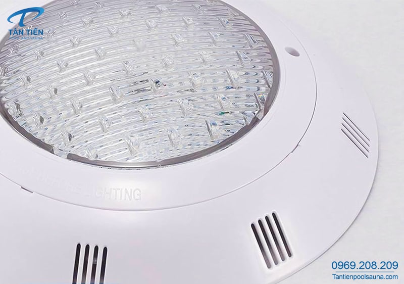 Ảnh đèn bể bơi Emaux P100