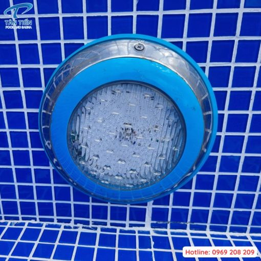 Đèn led bể bơi viền xanh