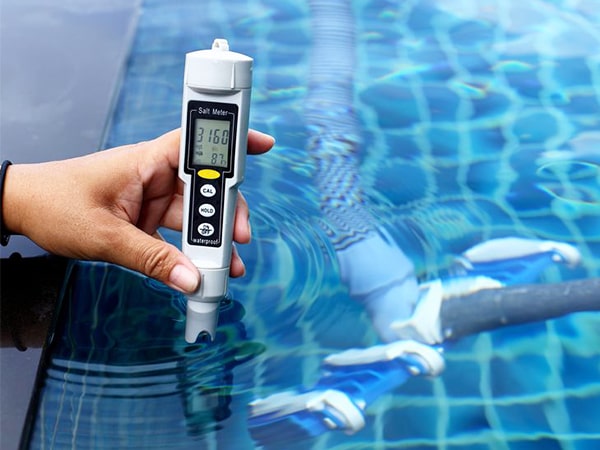 dịch vụ chăm sóc xử lý nước bể bơi