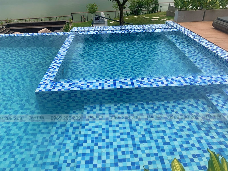 Tân Tiến thi công bể bơi homestay Happy Hill