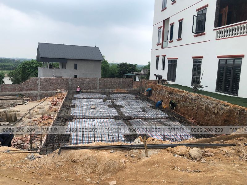 Đan sắt đổ bê tông bể bơi kinh doanh Phú Thọ