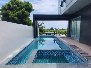 Thi công bể bơi gia đình anh Trung - Bắc Giang