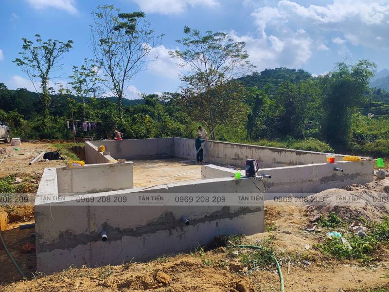 Hoàn thiện bước đổ bê tông bể bơi homestay