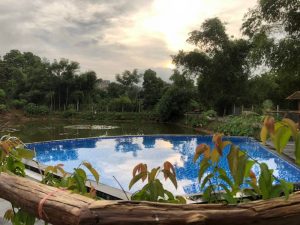 Bể bơi homestay Lương Sơn, Hòa Bình