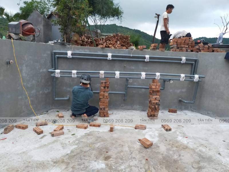 Bể bơi homestay Viet Retreat Hải An hoàn thiện, chính thức hoạt động Thi công và lắp đặt hệ thống sục massage trong lòng bể bơi