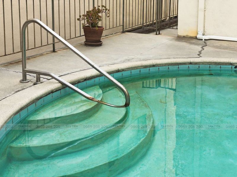 Dịch vụ xử lý nước bể bơi chuyên nghiệp - Tân Tiến Pool