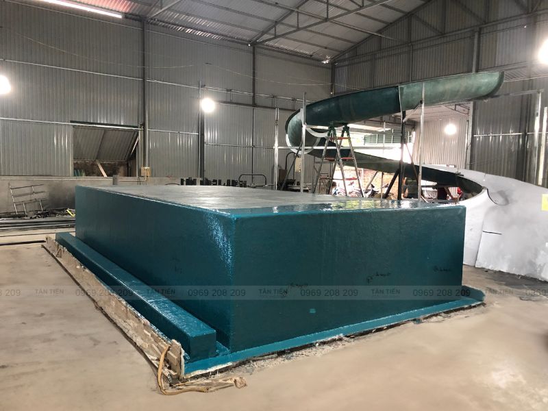 Gia công bể bơi composite - Tân Tiến Pool 