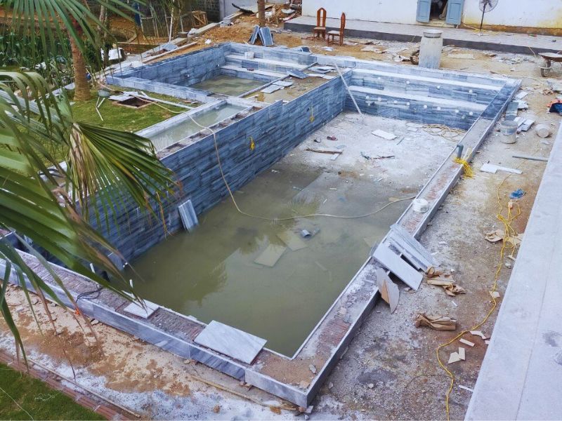 Chống thấm và ốp lát vật liệu trang trí cho bể bơi