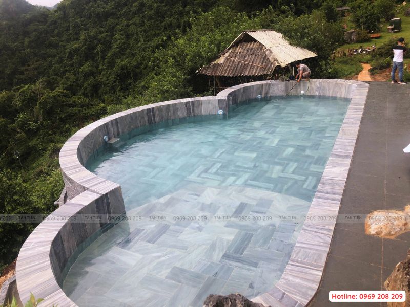 Thi công bể bơi đồi mây camping