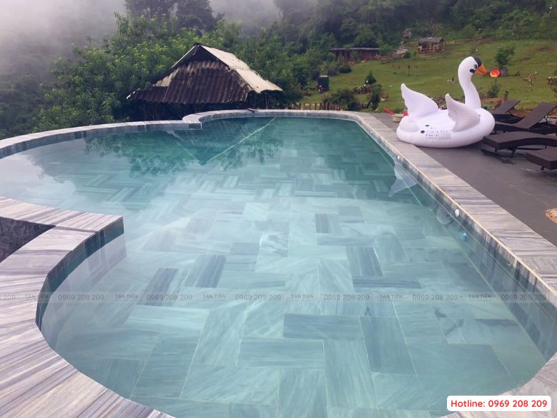 THi công bể bơi đồi mây Camping - Mộc Châu