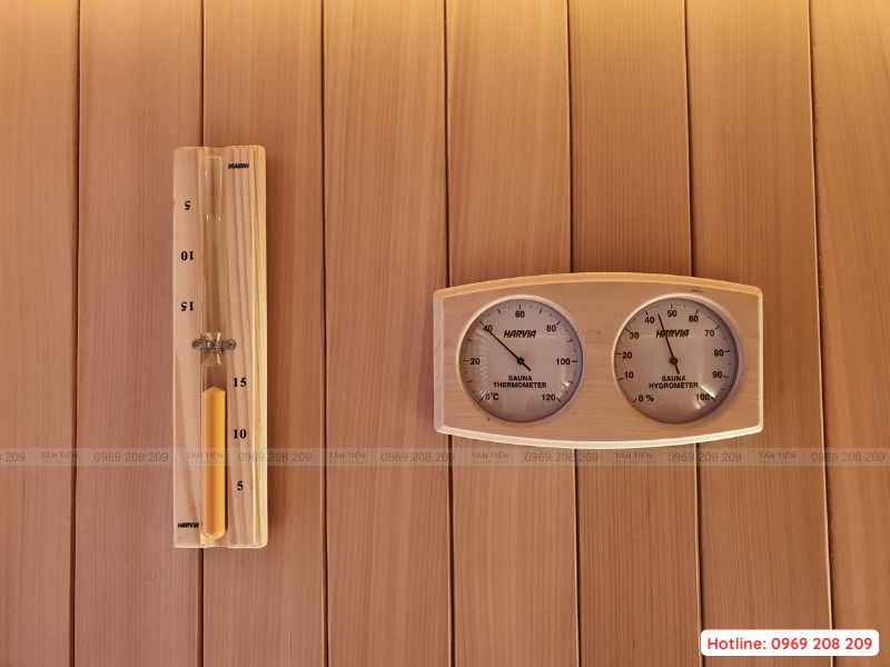 Ẩm kế nhiệt kế và đồng hồ cát 