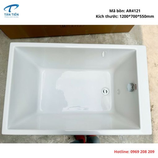 Bồn tắm Ares AR4131