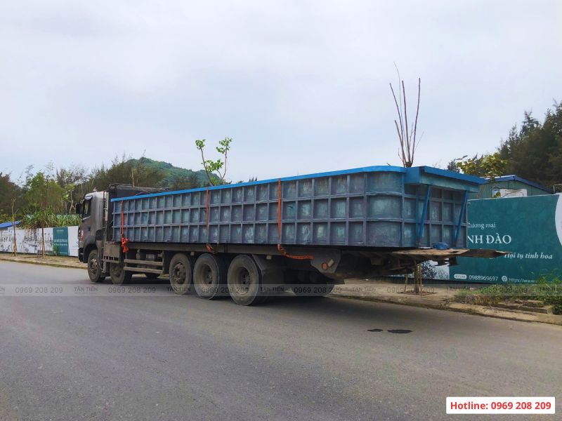Công nghệ thi công bể bơi composite đúc sẵn hiện đại - Báo giá thi công trọn gói Vận chuyển bể bơi composite tới vị trí lắp đặt