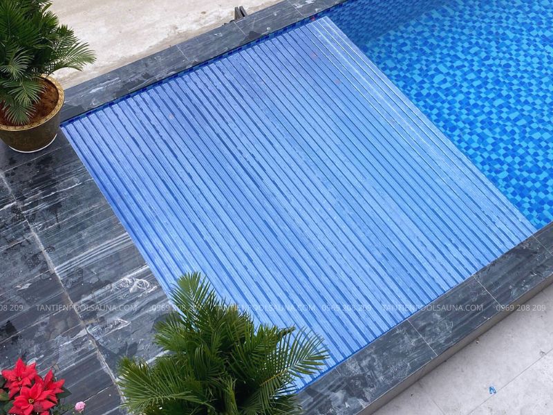 Tấm cuộn phủ bể bơi bằng nhựa PVC 