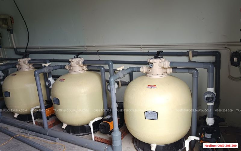 Phòng máy vận hành bể bơi kinh doanh