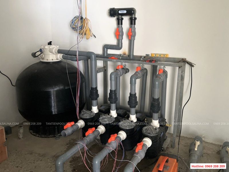 Phòng máy vận hành bể bơi Bắc Giang sử dụng hệ bơm lọc Minder