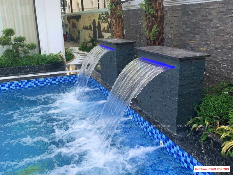 Thác nước xả tràn cho bể bơi