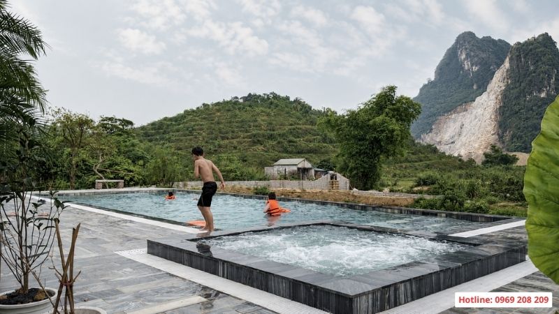 Hoàn thiện bàn giao bể bơi homestay tại Hoà Bình