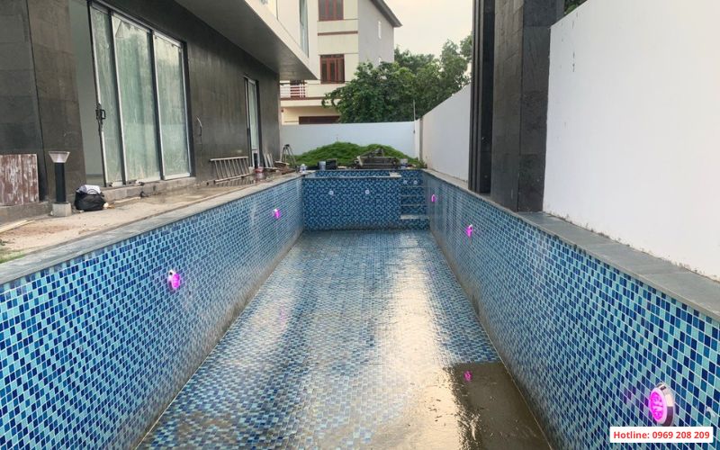 Lắp đặt và kiểm tra thiết bị ngoài bể