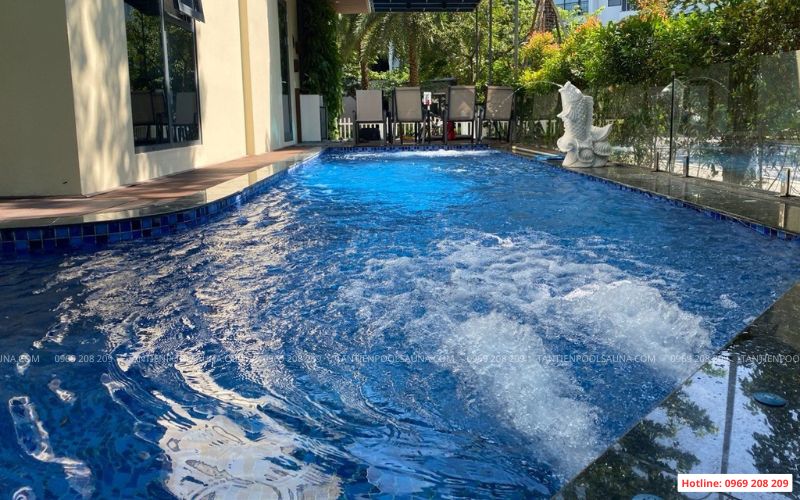 Thi công bể bơi gia đình anh Hồng, Hải Dương