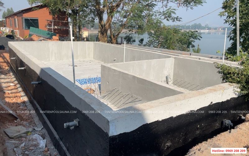 Hoàn thiện chống thấm trong - ngoài bể