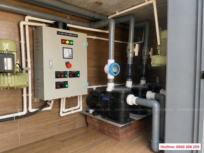 Bể bơi điện phân muối là gì? Cấu tạo, nguyên lý hoạt động, ưu nhược điểm và chi phí đầu tư Tủ điện điều khiển bể bơi