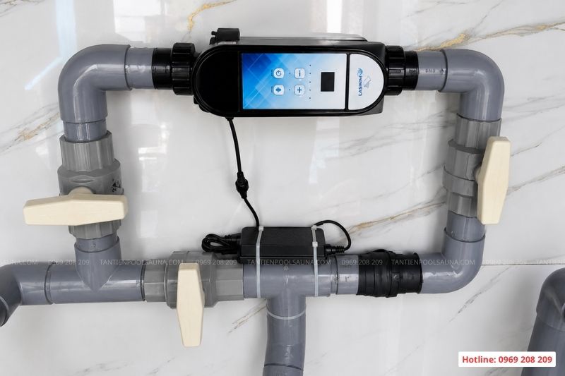 Bể bơi điện phân muối là gì? Cấu tạo, nguyên lý hoạt động, ưu nhược điểm và chi phí đầu tư Bộ điện phân Laswim EC cho bể bơi vừa và nhỏ
