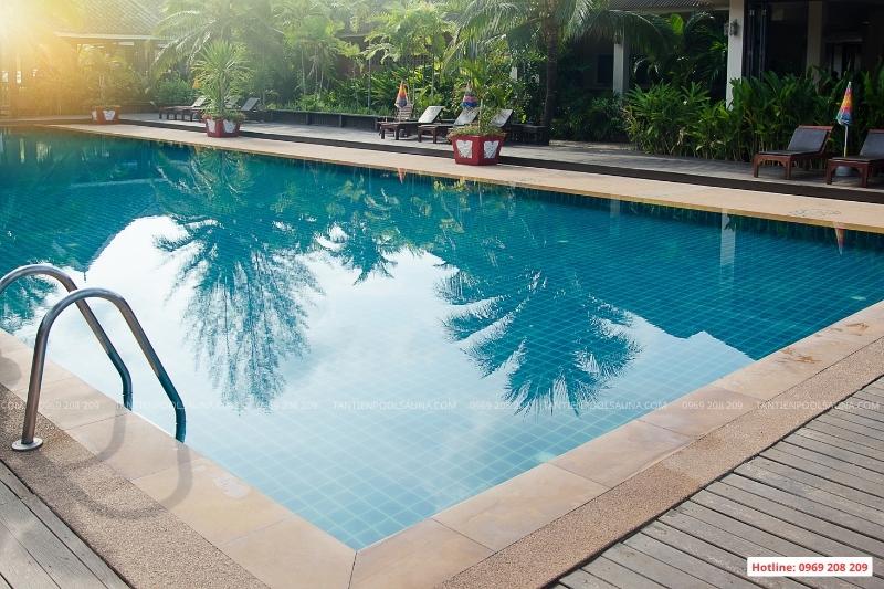 Dụng cụ vệ sinh bể bơi gồm những gì? Hướng dẫn lựa chọn & sử dụng Công trình bể bơi đẹp