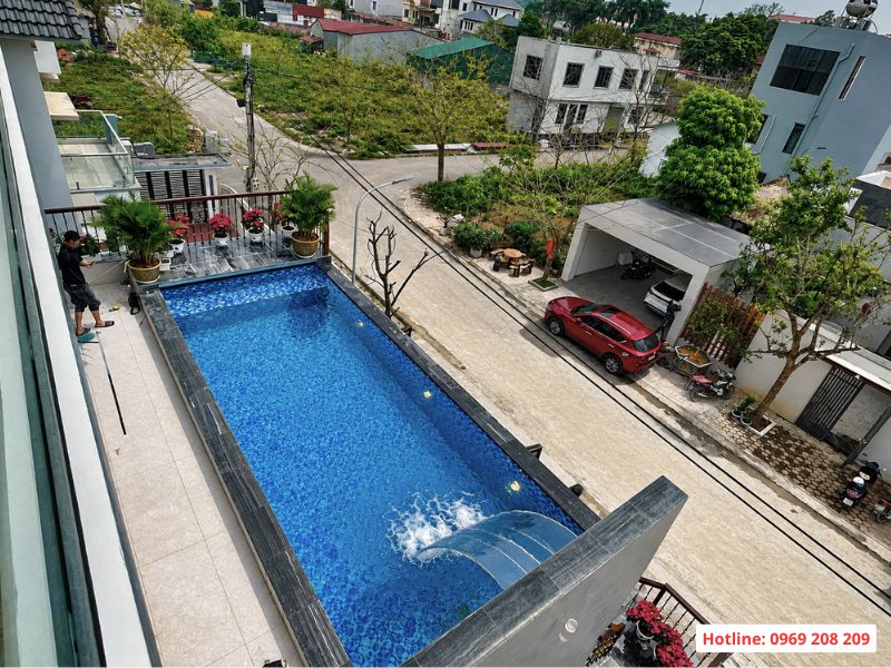 Bể bơi trên sân thượng: Những điều cần biết trước khi thiết kế và thi công Bể bơi villa gia đình trên tầng thượng