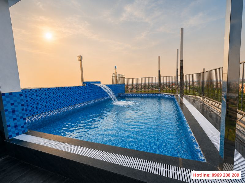 Bể bơi trên sân thượng: Những điều cần biết trước khi thiết kế và thi công Bể bơi gia đình trên tầng thượng tại Hưng Yên