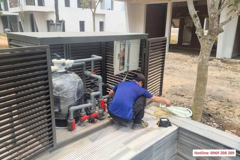Thiết bị bể bơi gia đình gồm những gì? Tư vấn lựa chọn phù hợp Phòng máy thiệt bị bể bơi villa tại Hoà Bình