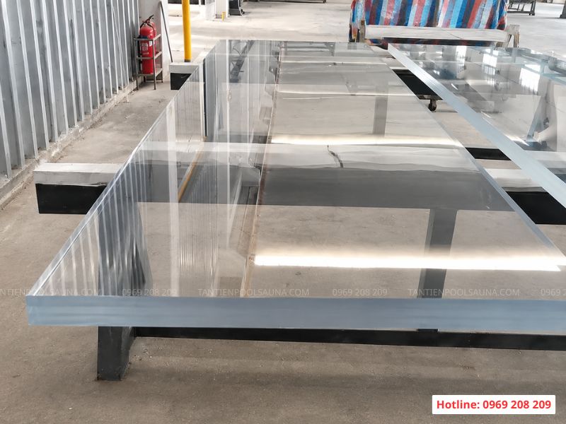 Tấm Acrylic phẳng gia công tại nhà máy