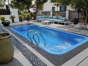 Bể bơi composite gia đình, lắp đặt âm