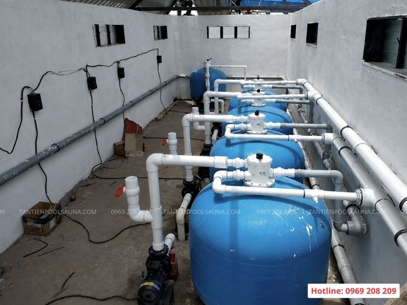 Hệ thống phòng máy với bình lọc van đỉnh
