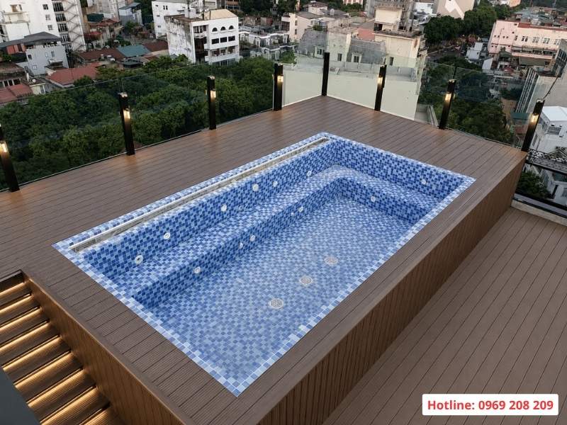 Bể bơi bê tông và bể bơi composite nên chọn loại nào? Bể bơi composite khách sạn - Bà Triệu