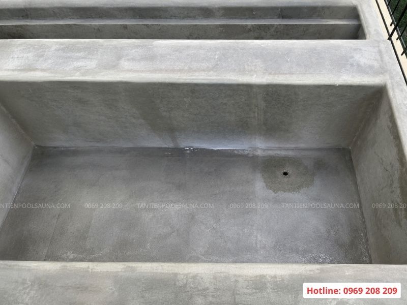 Bể bơi bê tông và bể bơi composite nên chọn loại nào? Lớp composite dày 4-5mm
