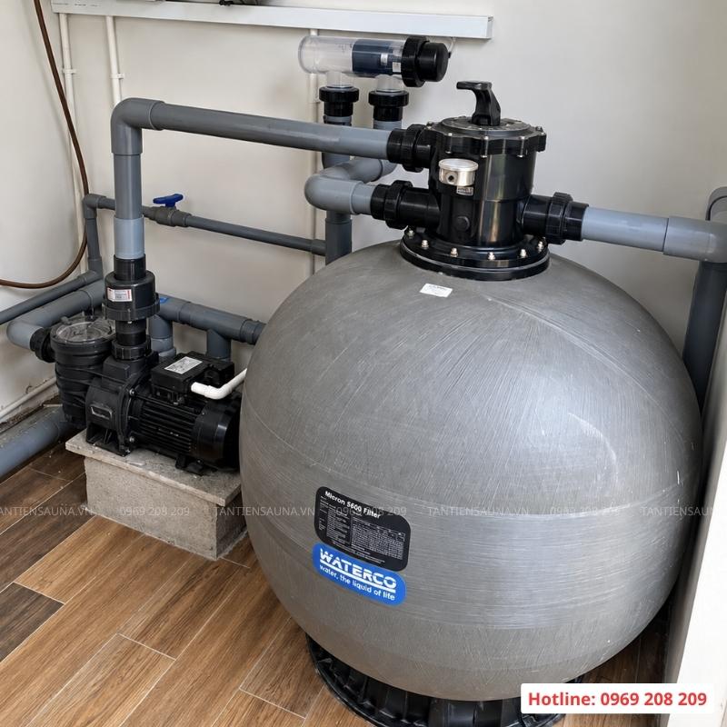 Phòng máy bể bơi sử dụng thiết bị Emaux