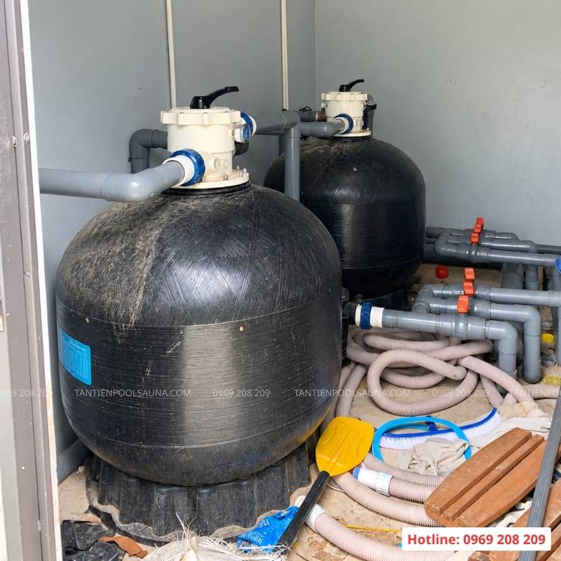 Phòng máy vận hành bể bơi quy mô khoảng 100m2
