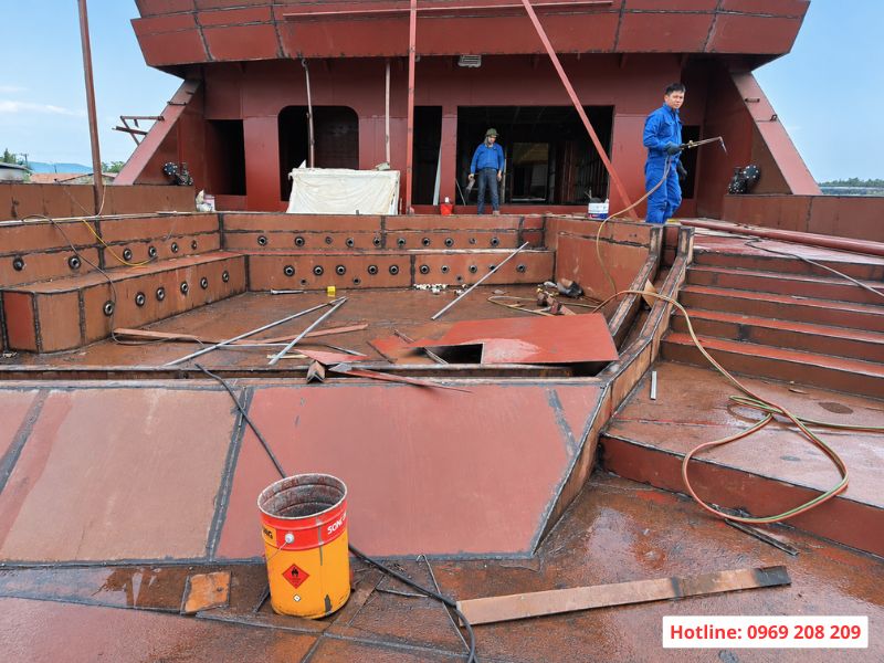 Thi công bể sục icon cruise Hạ Long