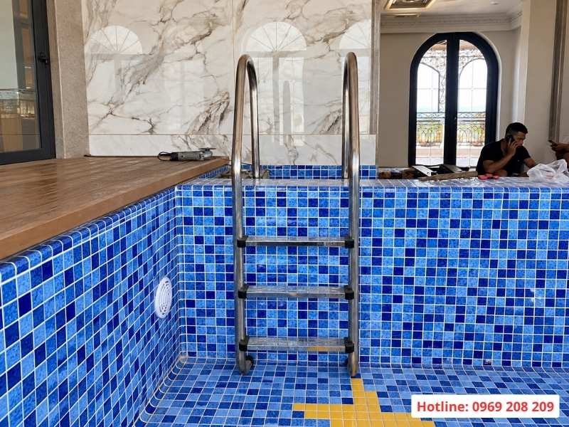Thang bể bơi 3 bậc SF315 Bể bơi lắp đặt thang SF315