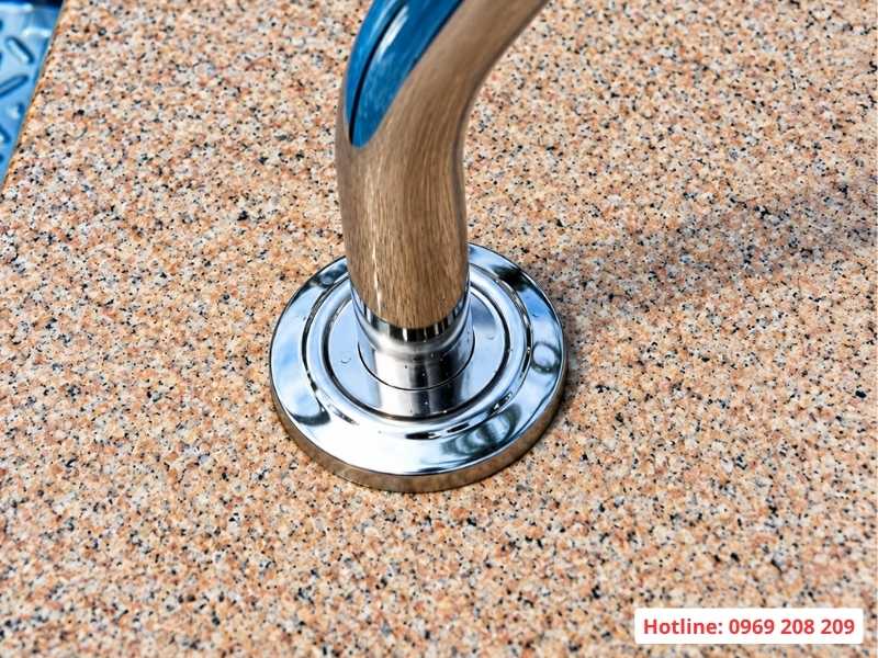 Thang bể bơi 4 bậc SF415 Tích hợp thang vào bể bơi