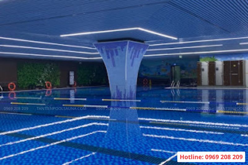 Bể bơi 82 Nguyễn Tuân