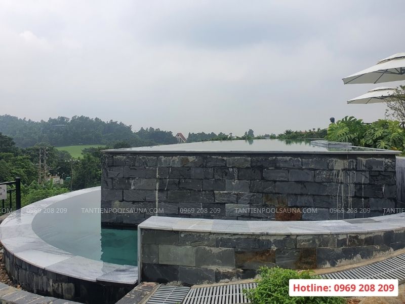 Hoàn thiện bể bơi vô cực 2 tầng Fairytale tại homestay Tam Đảo Thi công bể bơi homestay Tam Đảo